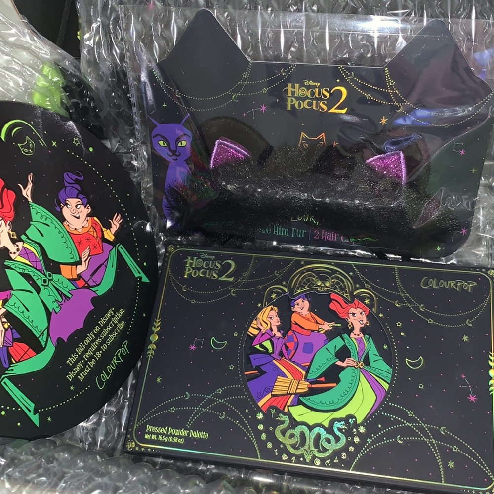 Hocus pocus cat ears 🐈‍⬛ , eyeshadow palette, and box, new and never used